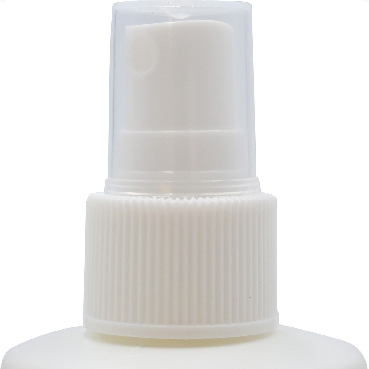 Butterfly Rubber Cleaner: Close-up of Top Cap
